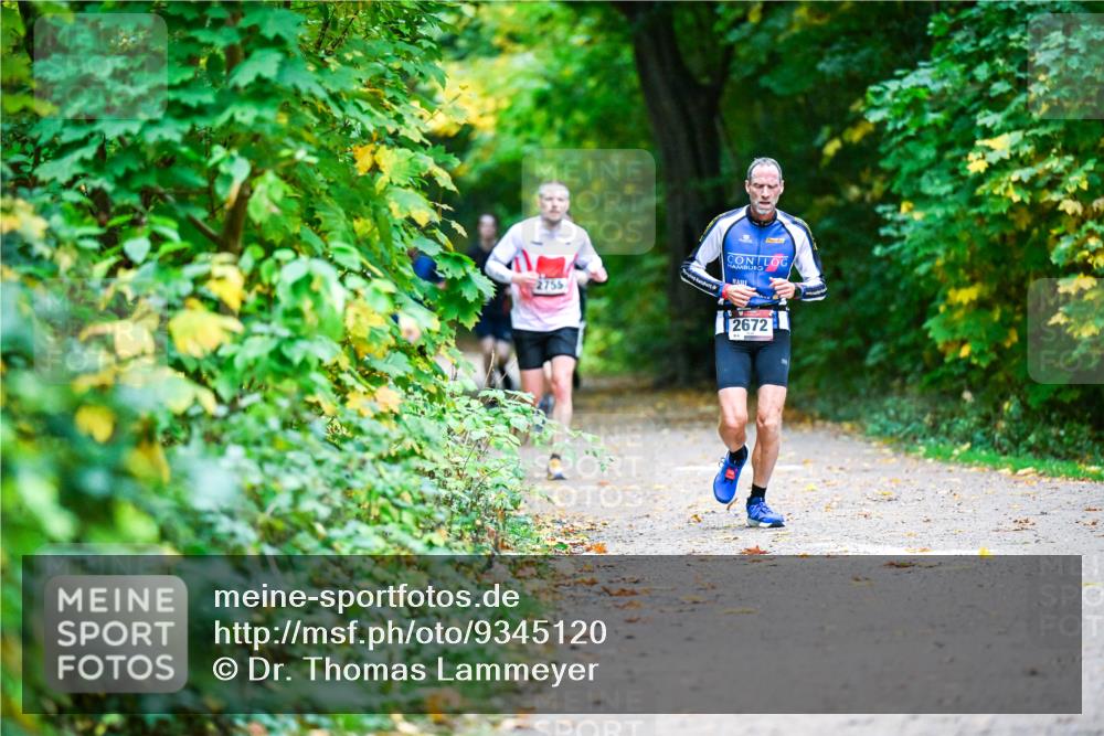12.10.2025 - Bramfelder Halbmarathon 2025 Dr. Thomas Lammeyer http://msf.ph/oto/9345120 12.10.2025 10:14:21 Laufen 2755, 2672 meine-sportfotos.de