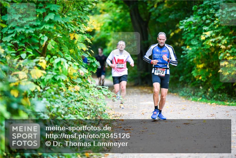 12.10.2025 - Bramfelder Halbmarathon 2025 Dr. Thomas Lammeyer http://msf.ph/oto/9345126 12.10.2025 10:14:22 Laufen 2755, 2672 meine-sportfotos.de