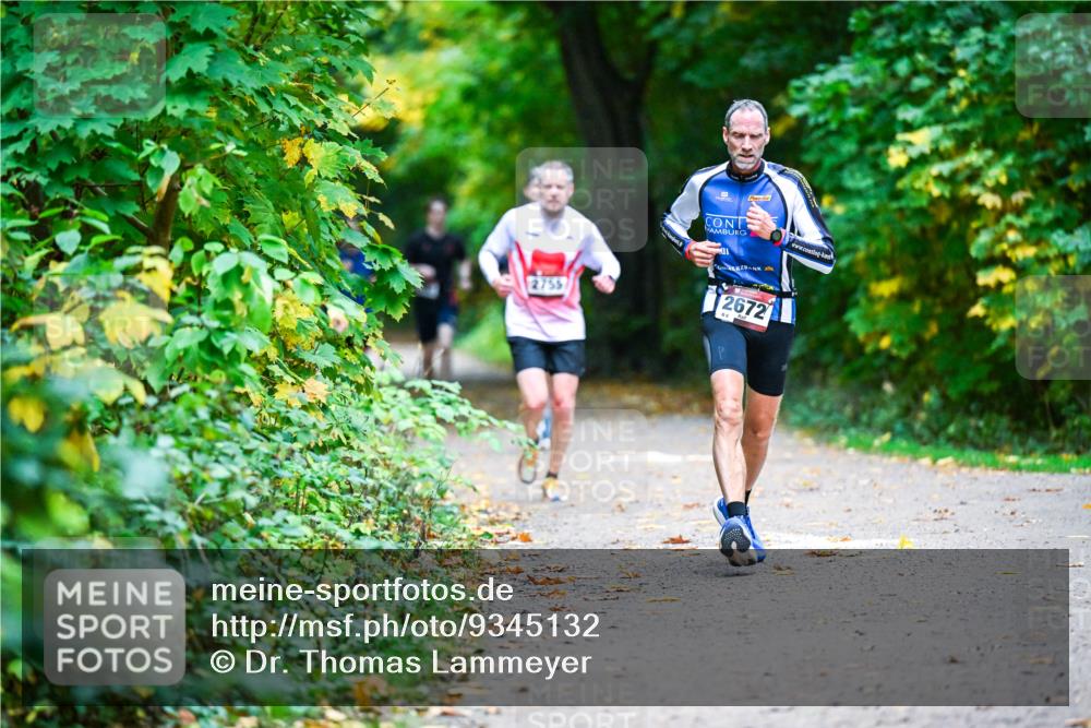12.10.2025 - Bramfelder Halbmarathon 2025 Dr. Thomas Lammeyer http://msf.ph/oto/9345132 12.10.2025 10:14:23 Laufen 2755, 126721 meine-sportfotos.de