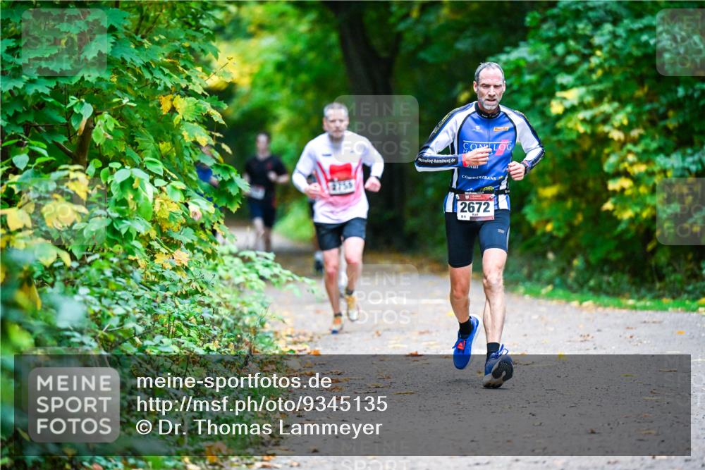 12.10.2025 - Bramfelder Halbmarathon 2025 Dr. Thomas Lammeyer http://msf.ph/oto/9345135 12.10.2025 10:14:23 Laufen 2672, 6 meine-sportfotos.de