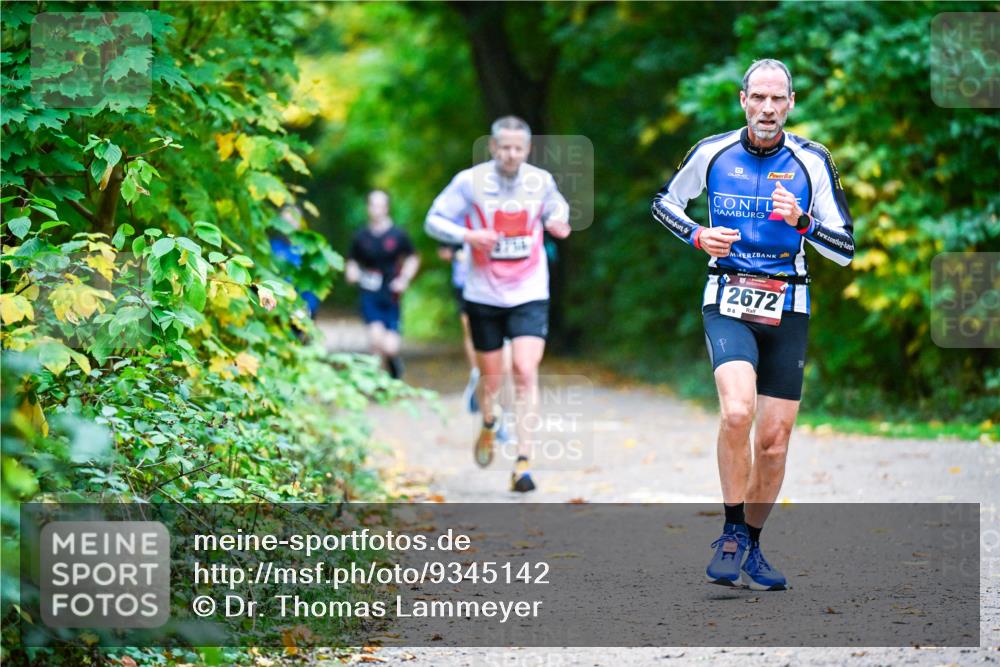 12.10.2025 - Bramfelder Halbmarathon 2025 Dr. Thomas Lammeyer http://msf.ph/oto/9345142 12.10.2025 10:14:24 Laufen 2672 meine-sportfotos.de