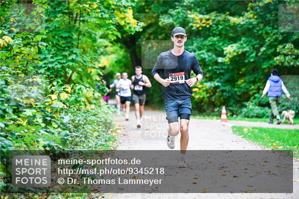 12.10.2025 - Bramfelder Halbmarathon 2025 Dr. Thomas Lammeyer http://msf.ph/oto/9345218 12.10.2025 10:14:42 Laufen 2919, 31 meine-sportfotos.de