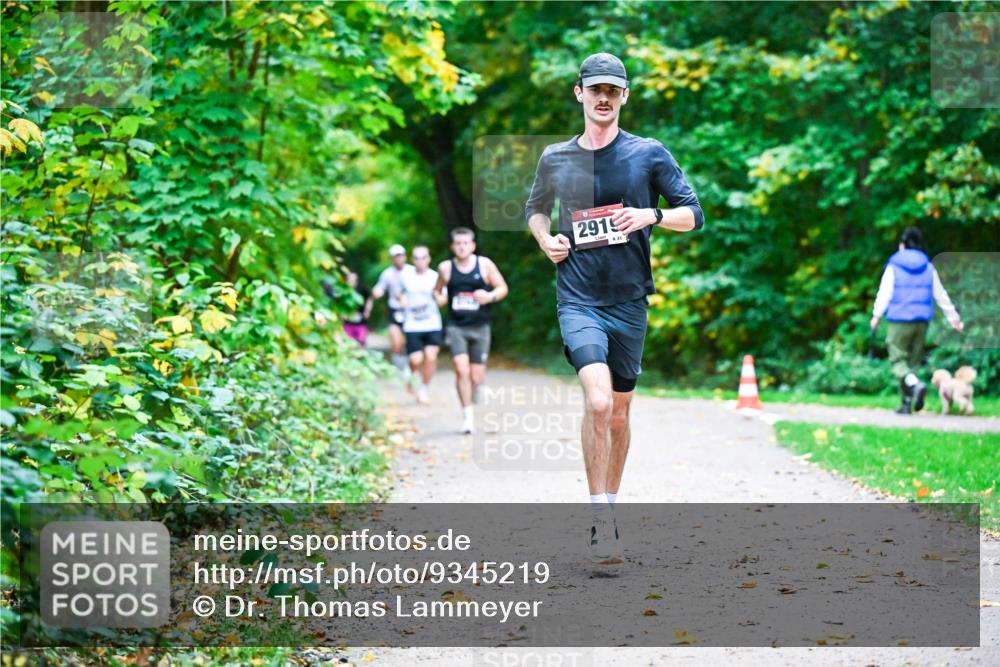 12.10.2025 - Bramfelder Halbmarathon 2025 Dr. Thomas Lammeyer http://msf.ph/oto/9345219 12.10.2025 10:14:42 Laufen 2919, 31 meine-sportfotos.de