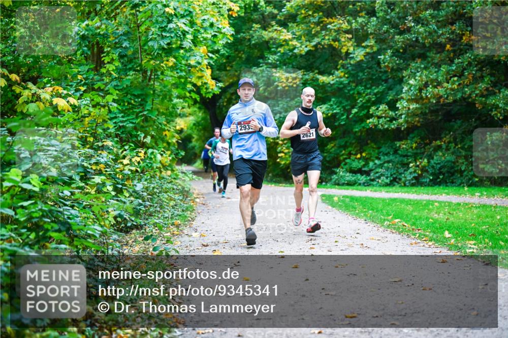 12.10.2025 - Bramfelder Halbmarathon 2025 Dr. Thomas Lammeyer http://msf.ph/oto/9345341 12.10.2025 10:15:14 Laufen 293, 2621 meine-sportfotos.de