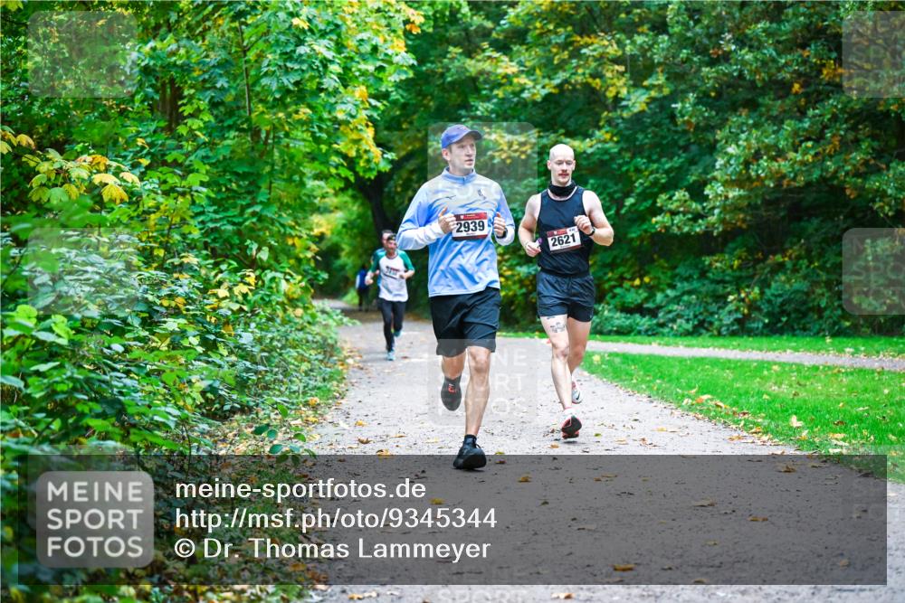 12.10.2025 - Bramfelder Halbmarathon 2025 Dr. Thomas Lammeyer http://msf.ph/oto/9345344 12.10.2025 10:15:14 Laufen 2939, 2621 meine-sportfotos.de