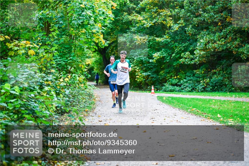 12.10.2025 - Bramfelder Halbmarathon 2025 Dr. Thomas Lammeyer http://msf.ph/oto/9345360 12.10.2025 10:15:17 Laufen  meine-sportfotos.de