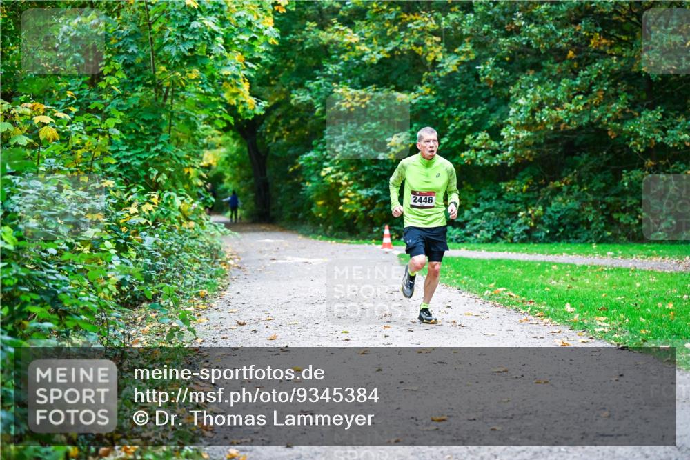 12.10.2025 - Bramfelder Halbmarathon 2025 Dr. Thomas Lammeyer http://msf.ph/oto/9345384 12.10.2025 10:15:22 Laufen 2446 meine-sportfotos.de