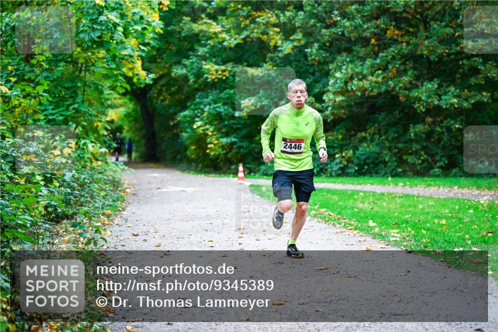12.10.2025 - Bramfelder Halbmarathon 2025 Dr. Thomas Lammeyer http://msf.ph/oto/9345389 12.10.2025 10:15:23 Laufen 2446 meine-sportfotos.de