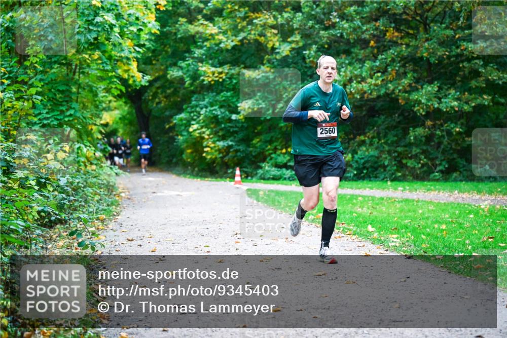 12.10.2025 - Bramfelder Halbmarathon 2025 Dr. Thomas Lammeyer http://msf.ph/oto/9345403 12.10.2025 10:15:36 Laufen 2560 meine-sportfotos.de