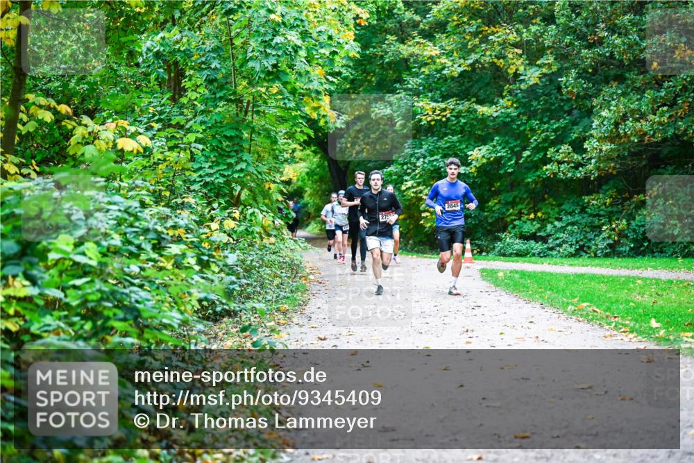 12.10.2025 - Bramfelder Halbmarathon 2025 Dr. Thomas Lammeyer http://msf.ph/oto/9345409 12.10.2025 10:15:43 Laufen 2753, 2845 meine-sportfotos.de