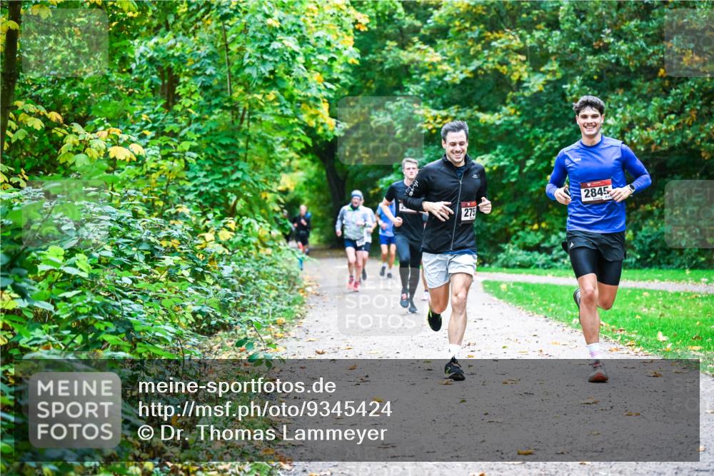 12.10.2025 - Bramfelder Halbmarathon 2025 Dr. Thomas Lammeyer http://msf.ph/oto/9345424 12.10.2025 10:15:46 Laufen 2845, 275 meine-sportfotos.de
