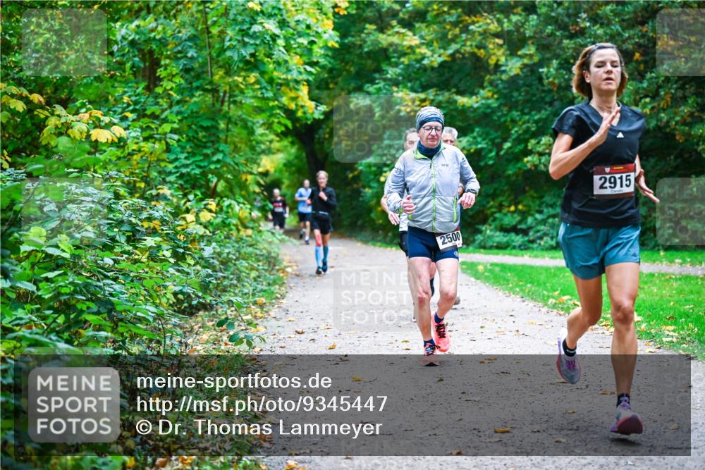 12.10.2025 - Bramfelder Halbmarathon 2025 Dr. Thomas Lammeyer http://msf.ph/oto/9345447 12.10.2025 10:15:50 Laufen 2500, 2915 meine-sportfotos.de
