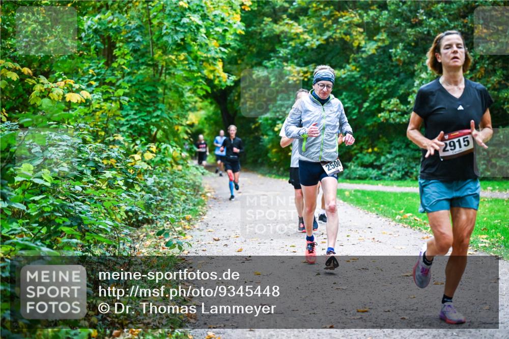 12.10.2025 - Bramfelder Halbmarathon 2025 Dr. Thomas Lammeyer http://msf.ph/oto/9345448 12.10.2025 10:15:50 Laufen 2500, 2915 meine-sportfotos.de