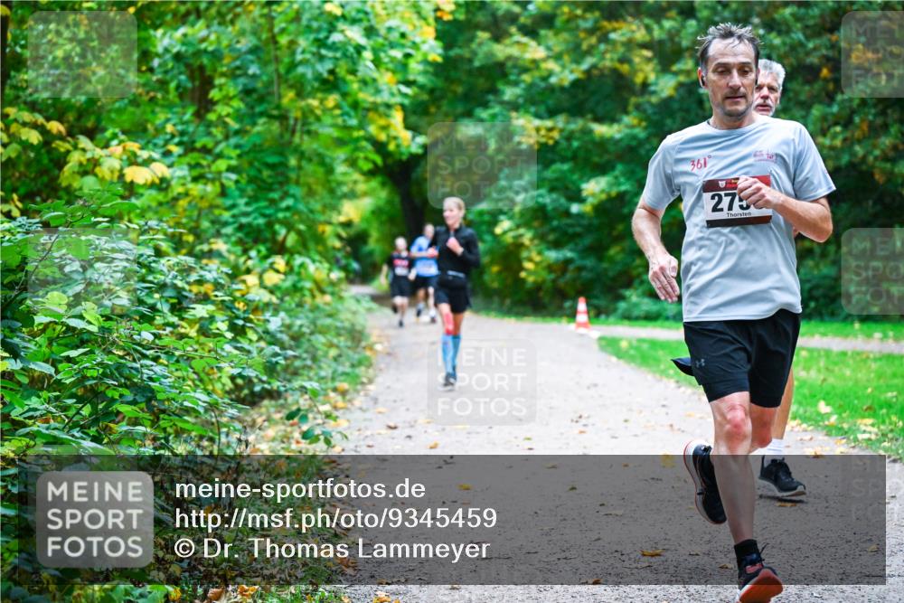 12.10.2025 - Bramfelder Halbmarathon 2025 Dr. Thomas Lammeyer http://msf.ph/oto/9345459 12.10.2025 10:15:52 Laufen 361, 275 meine-sportfotos.de