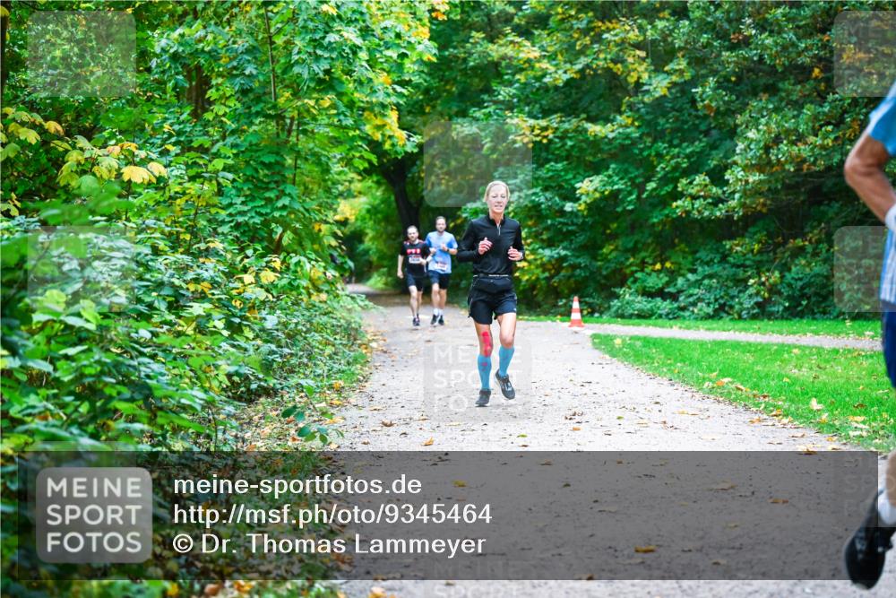 12.10.2025 - Bramfelder Halbmarathon 2025 Dr. Thomas Lammeyer http://msf.ph/oto/9345464 12.10.2025 10:15:53 Laufen 973 meine-sportfotos.de