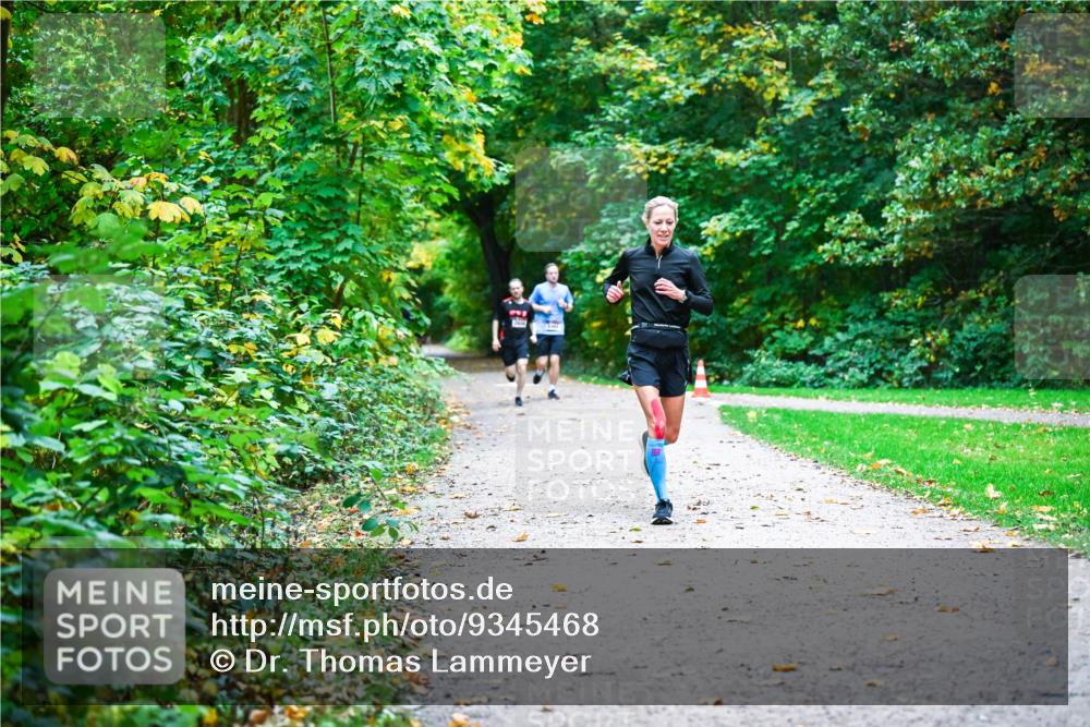 12.10.2025 - Bramfelder Halbmarathon 2025 Dr. Thomas Lammeyer http://msf.ph/oto/9345468 12.10.2025 10:15:53 Laufen  meine-sportfotos.de