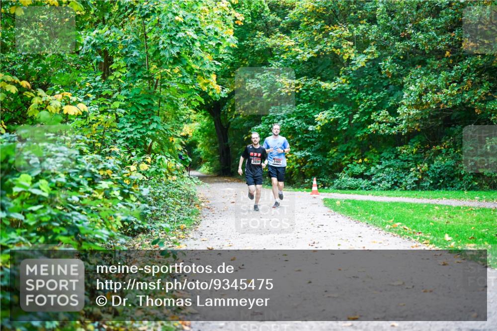 12.10.2025 - Bramfelder Halbmarathon 2025 Dr. Thomas Lammeyer http://msf.ph/oto/9345475 12.10.2025 10:15:55 Laufen 2656, 2465 meine-sportfotos.de