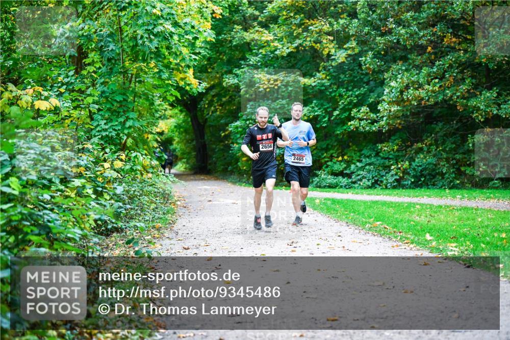12.10.2025 - Bramfelder Halbmarathon 2025 Dr. Thomas Lammeyer http://msf.ph/oto/9345486 12.10.2025 10:15:58 Laufen 2656, 2465 meine-sportfotos.de