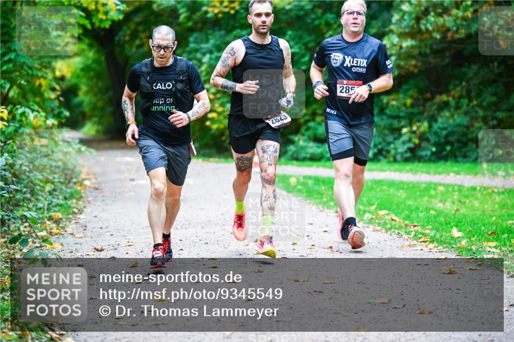 12.10.2025 - Bramfelder Halbmarathon 2025 Dr. Thomas Lammeyer http://msf.ph/oto/9345549 12.10.2025 10:16:22 Laufen 2023, 285 meine-sportfotos.de