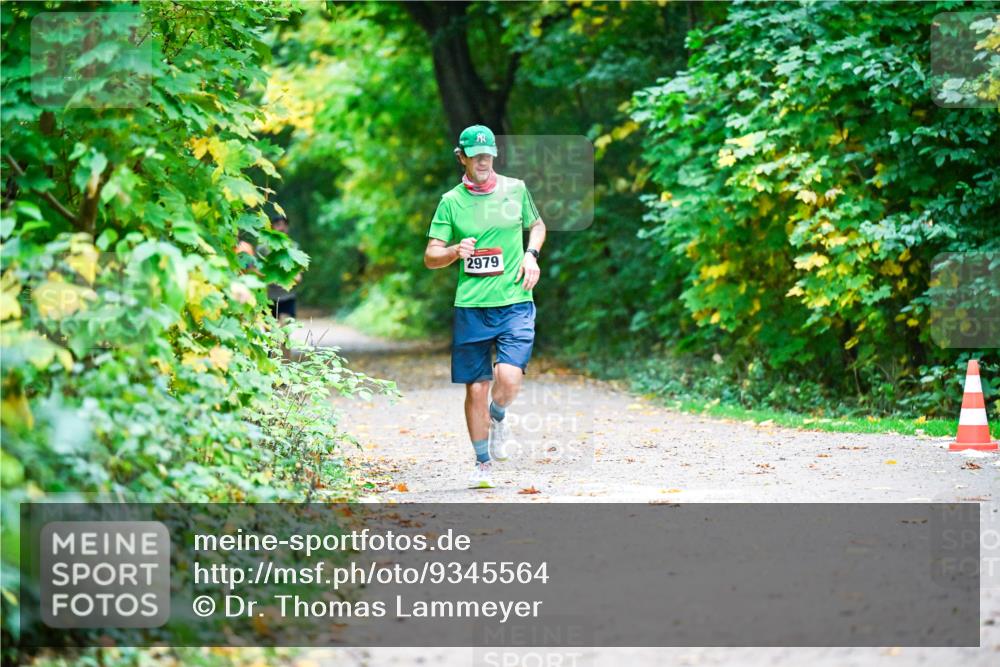 12.10.2025 - Bramfelder Halbmarathon 2025 Dr. Thomas Lammeyer http://msf.ph/oto/9345564 12.10.2025 10:16:32 Laufen 2979 meine-sportfotos.de