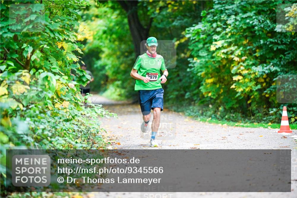 12.10.2025 - Bramfelder Halbmarathon 2025 Dr. Thomas Lammeyer http://msf.ph/oto/9345566 12.10.2025 10:16:32 Laufen 2979 meine-sportfotos.de