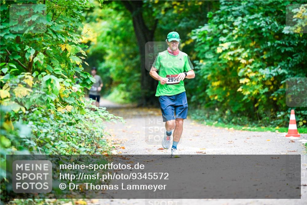 12.10.2025 - Bramfelder Halbmarathon 2025 Dr. Thomas Lammeyer http://msf.ph/oto/9345572 12.10.2025 10:16:33 Laufen 297 meine-sportfotos.de