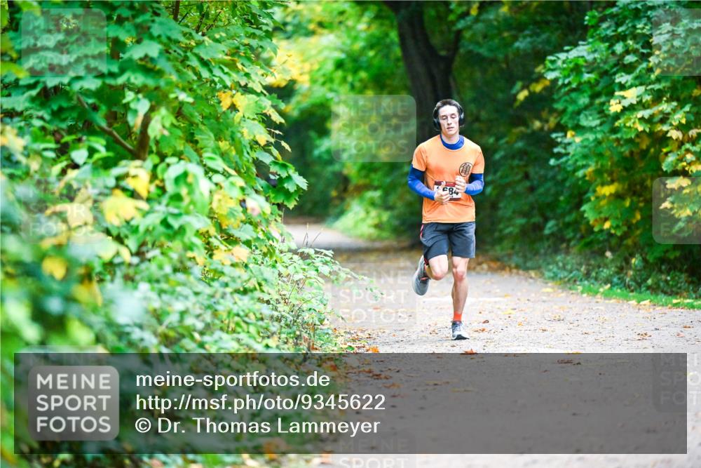 12.10.2025 - Bramfelder Halbmarathon 2025 Dr. Thomas Lammeyer http://msf.ph/oto/9345622 12.10.2025 10:16:48 Laufen 84 meine-sportfotos.de
