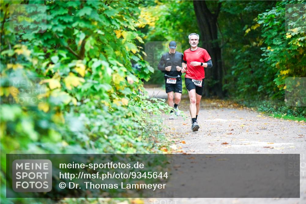 12.10.2025 - Bramfelder Halbmarathon 2025 Dr. Thomas Lammeyer http://msf.ph/oto/9345644 12.10.2025 10:16:59 Laufen 2987, 2903 meine-sportfotos.de