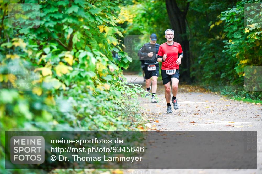 12.10.2025 - Bramfelder Halbmarathon 2025 Dr. Thomas Lammeyer http://msf.ph/oto/9345646 12.10.2025 10:16:59 Laufen 2903, 2987 meine-sportfotos.de