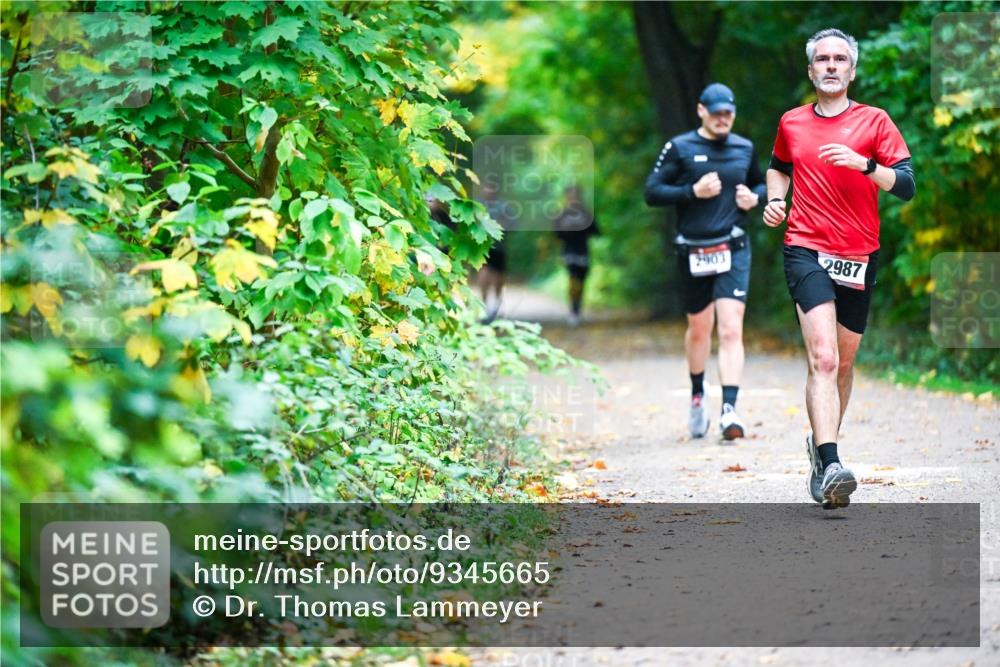 12.10.2025 - Bramfelder Halbmarathon 2025 Dr. Thomas Lammeyer http://msf.ph/oto/9345665 12.10.2025 10:17:02 Laufen 2903, 2987 meine-sportfotos.de