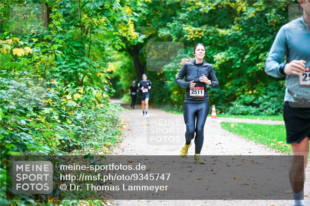 12.10.2025 - Bramfelder Halbmarathon 2025 Dr. Thomas Lammeyer http://msf.ph/oto/9345747 12.10.2025 10:17:20 Laufen 2511, 25 meine-sportfotos.de