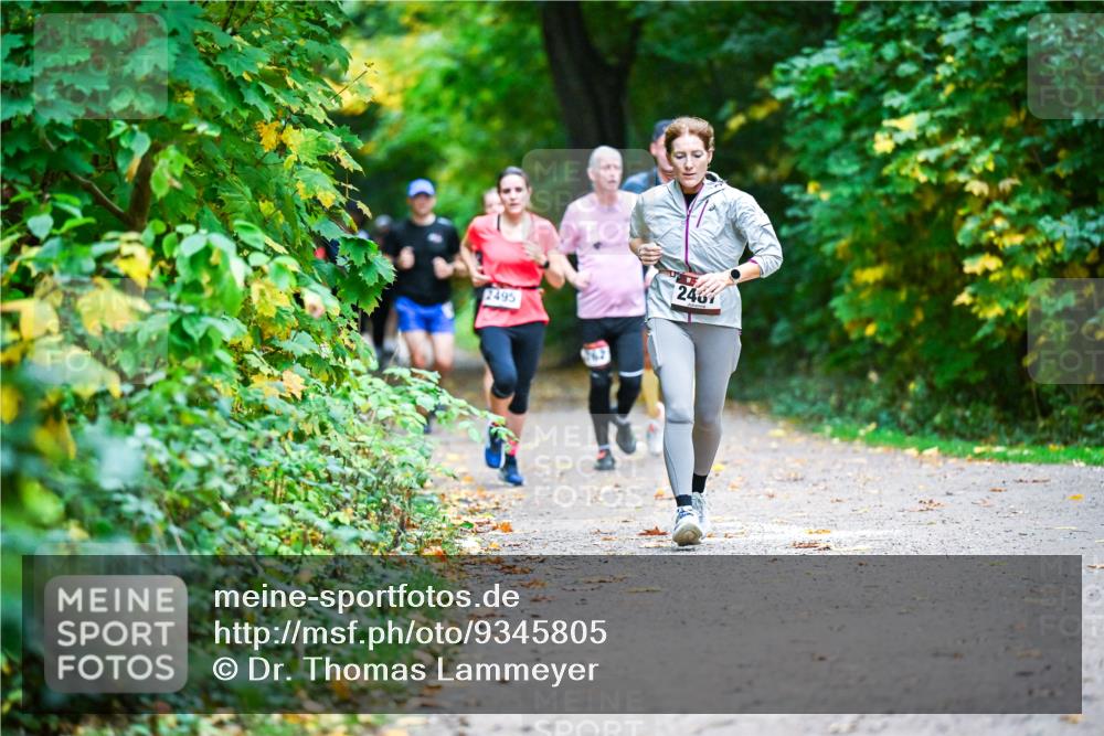 12.10.2025 - Bramfelder Halbmarathon 2025 Dr. Thomas Lammeyer http://msf.ph/oto/9345805 12.10.2025 10:17:37 Laufen 2495, 167, 2467 meine-sportfotos.de