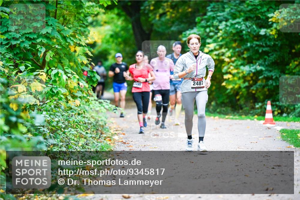 12.10.2025 - Bramfelder Halbmarathon 2025 Dr. Thomas Lammeyer http://msf.ph/oto/9345817 12.10.2025 10:17:38 Laufen 2481 meine-sportfotos.de