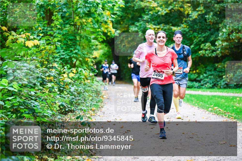 12.10.2025 - Bramfelder Halbmarathon 2025 Dr. Thomas Lammeyer http://msf.ph/oto/9345845 12.10.2025 10:17:44 Laufen 162, 2495, 32 meine-sportfotos.de