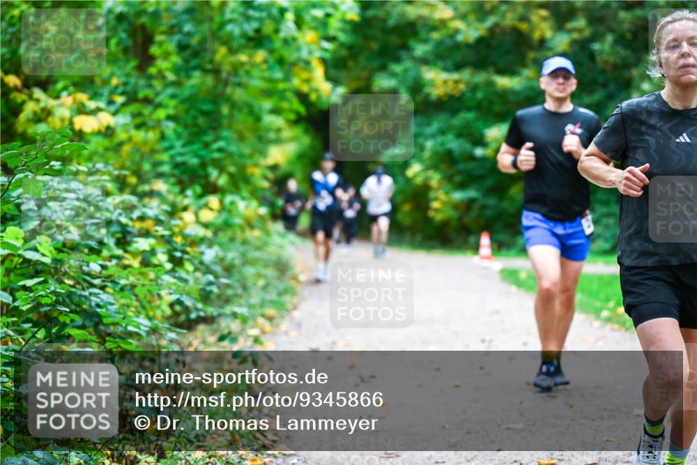 12.10.2025 - Bramfelder Halbmarathon 2025 Dr. Thomas Lammeyer http://msf.ph/oto/9345866 12.10.2025 10:17:47 Laufen  meine-sportfotos.de