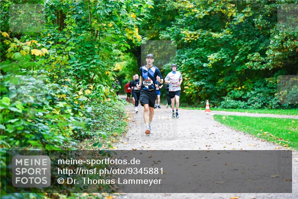 12.10.2025 - Bramfelder Halbmarathon 2025 Dr. Thomas Lammeyer http://msf.ph/oto/9345881 12.10.2025 10:17:50 Laufen 2948, 2434 meine-sportfotos.de