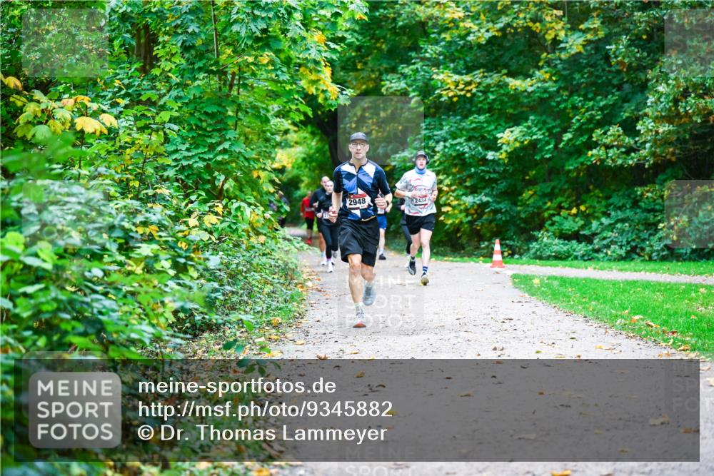 12.10.2025 - Bramfelder Halbmarathon 2025 Dr. Thomas Lammeyer http://msf.ph/oto/9345882 12.10.2025 10:17:50 Laufen 2948, 2434 meine-sportfotos.de