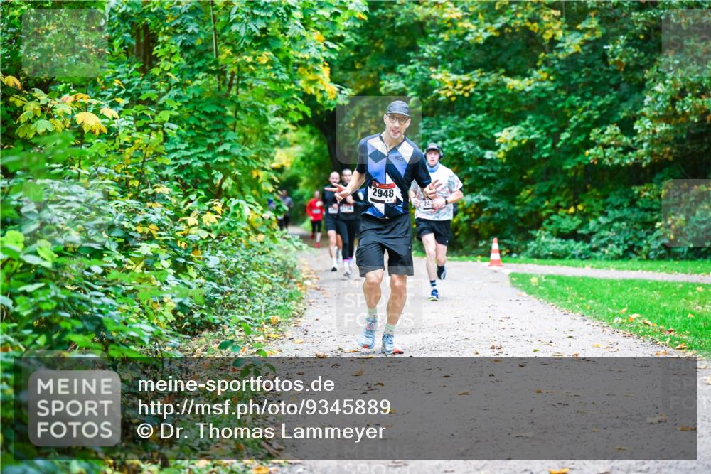 12.10.2025 - Bramfelder Halbmarathon 2025 Dr. Thomas Lammeyer http://msf.ph/oto/9345889 12.10.2025 10:17:51 Laufen 2948 meine-sportfotos.de