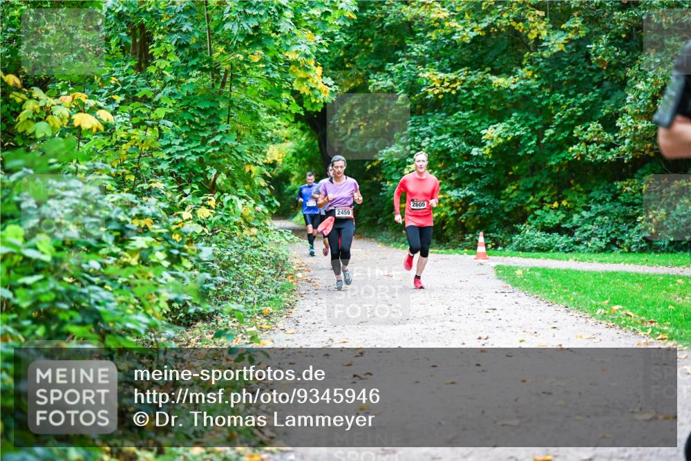 12.10.2025 - Bramfelder Halbmarathon 2025 Dr. Thomas Lammeyer http://msf.ph/oto/9345946 12.10.2025 10:18:00 Laufen 2512, 2459, 2605 meine-sportfotos.de