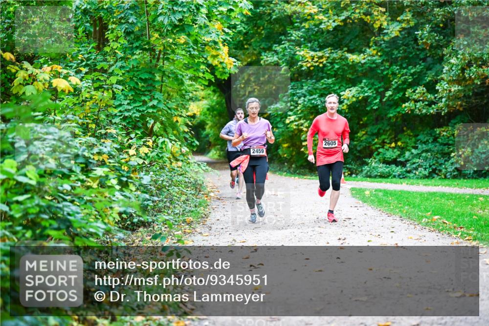 12.10.2025 - Bramfelder Halbmarathon 2025 Dr. Thomas Lammeyer http://msf.ph/oto/9345951 12.10.2025 10:18:01 Laufen 2459, 2605 meine-sportfotos.de