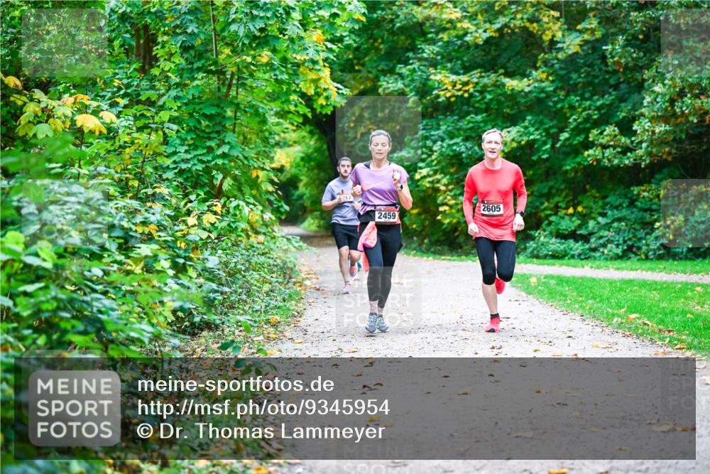 12.10.2025 - Bramfelder Halbmarathon 2025 Dr. Thomas Lammeyer http://msf.ph/oto/9345954 12.10.2025 10:18:02 Laufen 2459, 2605 meine-sportfotos.de