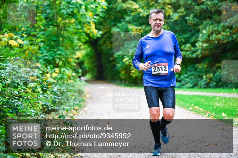 12.10.2025 - Bramfelder Halbmarathon 2025 Dr. Thomas Lammeyer http://msf.ph/oto/9345992 12.10.2025 10:18:09 Laufen 2512 meine-sportfotos.de