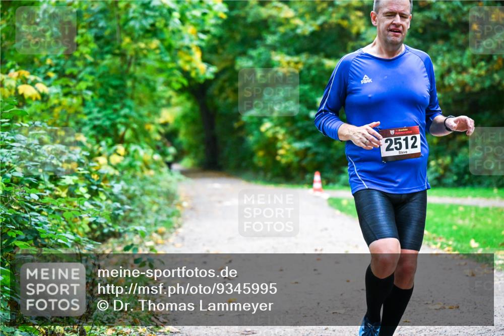 12.10.2025 - Bramfelder Halbmarathon 2025 Dr. Thomas Lammeyer http://msf.ph/oto/9345995 12.10.2025 10:18:09 Laufen 34, 2512 meine-sportfotos.de