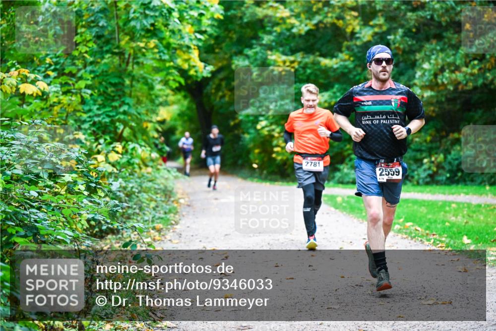 12.10.2025 - Bramfelder Halbmarathon 2025 Dr. Thomas Lammeyer http://msf.ph/oto/9346033 12.10.2025 10:18:26 Laufen 2781, 2559, 78 meine-sportfotos.de