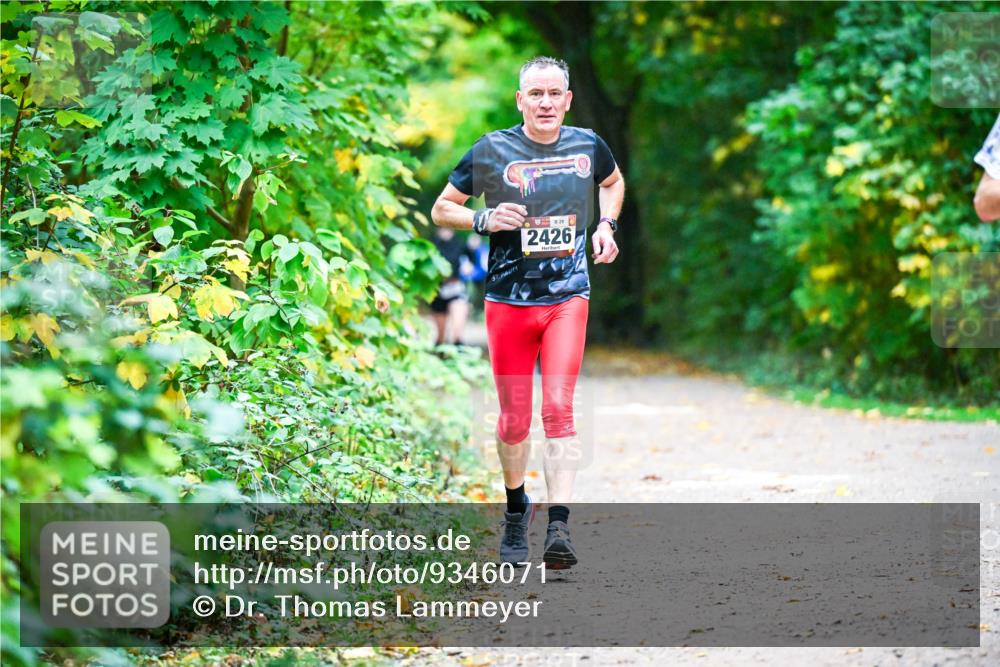 12.10.2025 - Bramfelder Halbmarathon 2025 Dr. Thomas Lammeyer http://msf.ph/oto/9346071 12.10.2025 10:18:36 Laufen 829, 2426 meine-sportfotos.de