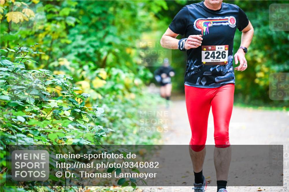 12.10.2025 - Bramfelder Halbmarathon 2025 Dr. Thomas Lammeyer http://msf.ph/oto/9346082 12.10.2025 10:18:39 Laufen 29, 2426 meine-sportfotos.de