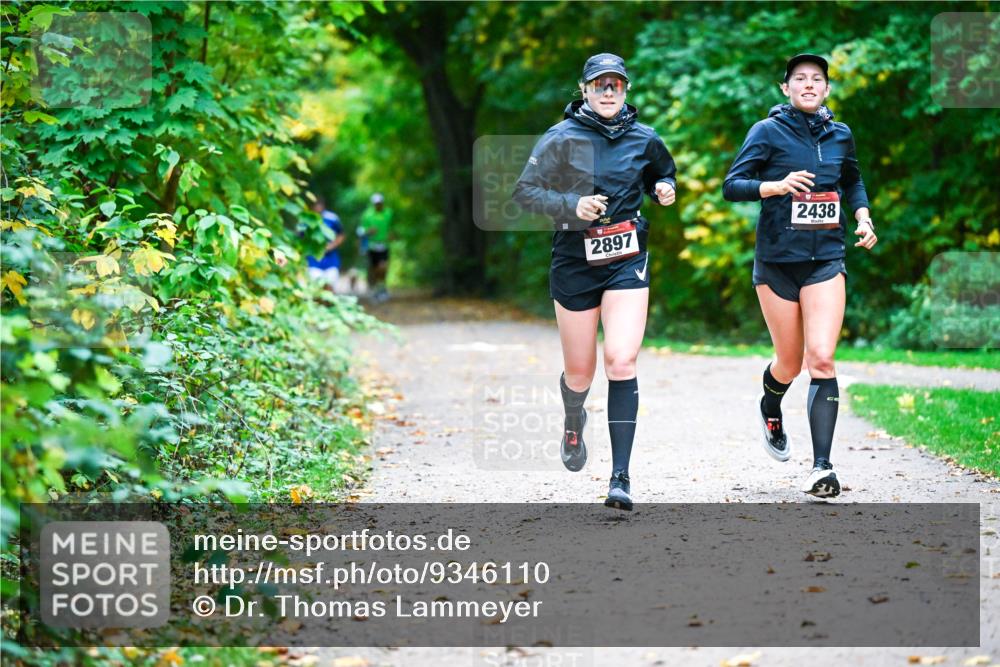 12.10.2025 - Bramfelder Halbmarathon 2025 Dr. Thomas Lammeyer http://msf.ph/oto/9346110 12.10.2025 10:18:47 Laufen 2897, 2438 meine-sportfotos.de