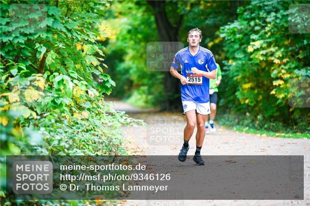 12.10.2025 - Bramfelder Halbmarathon 2025 Dr. Thomas Lammeyer http://msf.ph/oto/9346126 12.10.2025 10:18:55 Laufen 2515 meine-sportfotos.de