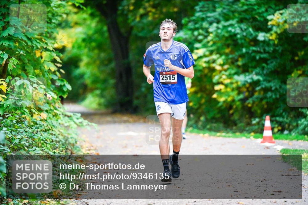 12.10.2025 - Bramfelder Halbmarathon 2025 Dr. Thomas Lammeyer http://msf.ph/oto/9346135 12.10.2025 10:18:57 Laufen 2515 meine-sportfotos.de