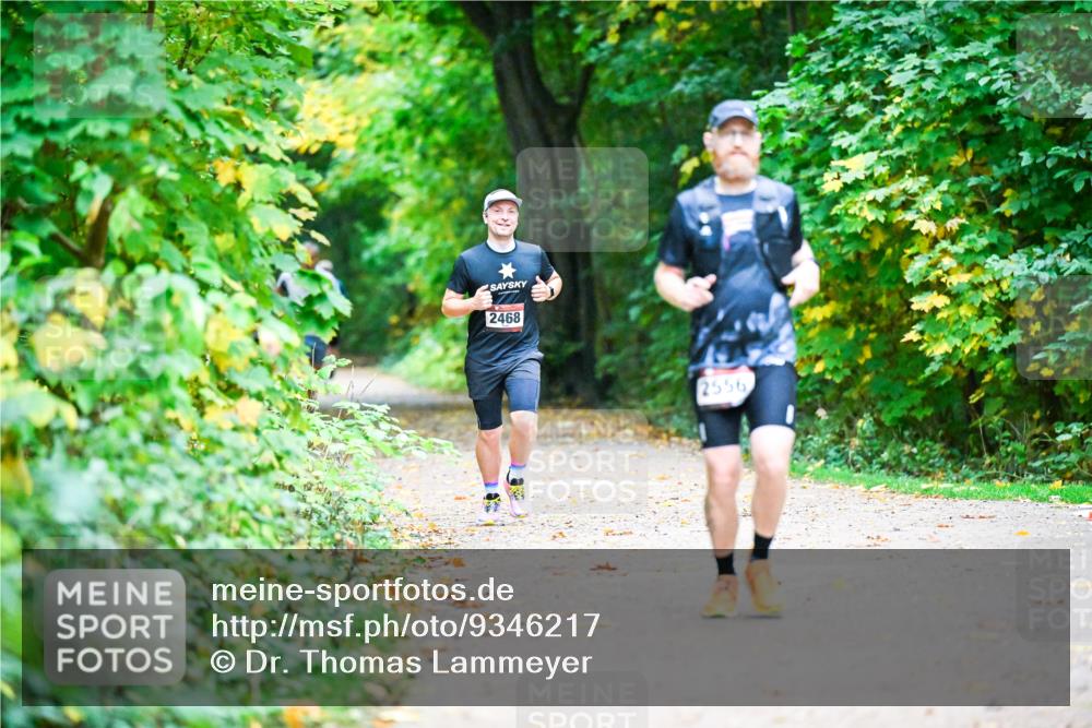 12.10.2025 - Bramfelder Halbmarathon 2025 Dr. Thomas Lammeyer http://msf.ph/oto/9346217 12.10.2025 10:19:17 Laufen 2468, 2556 meine-sportfotos.de